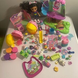 Gabby dollhouse lot  and some hatchimal pieces included in lot
